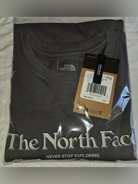 NWT The North Face Men's Graphic Tee Shirt Grey "Never Stop Exploring" - XL
